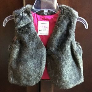 EUC Old Navy Faux fur vest